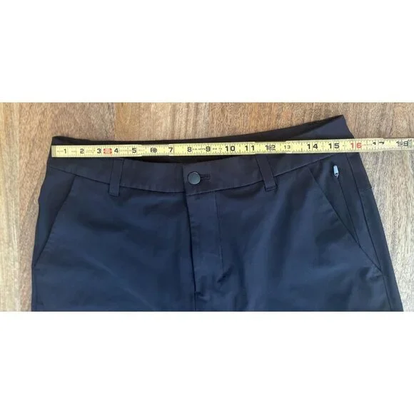Lululemon Shorts Mens 31 Athletic 9 Inch Zip Pocket Stretch Performance Gym - Picture 4 of 6